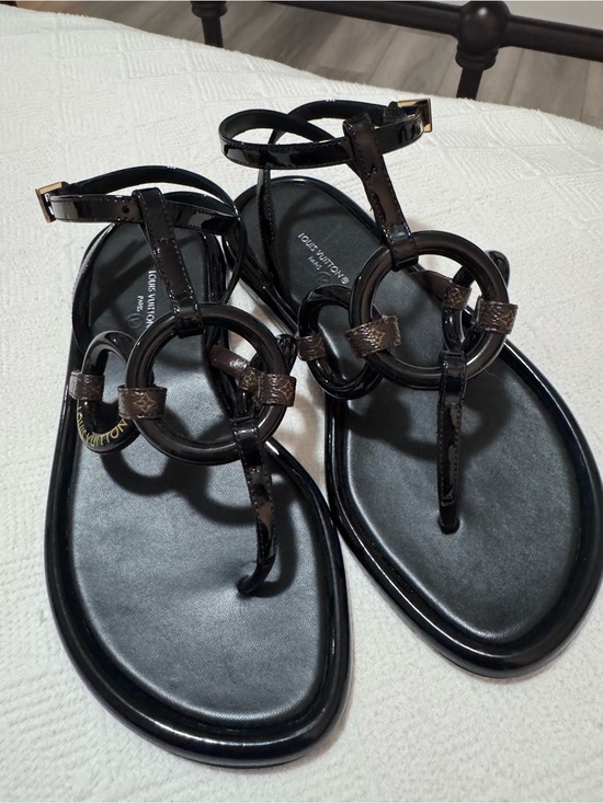 Louis Vuitton Shoes - Louis Vuitton Black Patent Leather Circle-Accent T-Strap Sandals